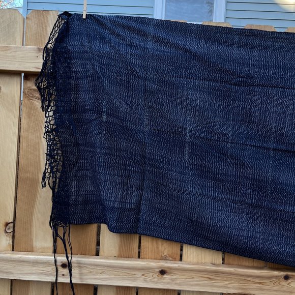 Long handwoven ikat & indigo scarf - very classy excellent condition, versatile! - Picture 9 of 11